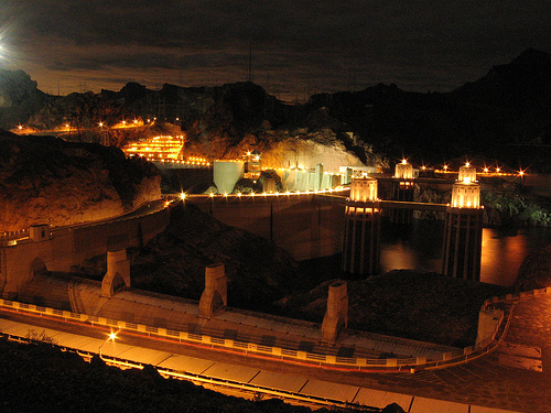 Post image for Hoover Dam at Night | Picture Las Vegas