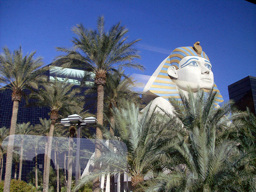 Post image for The Luxor | Picture Las Vegas