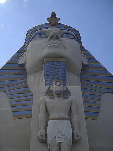 Post image for The Face of The Luxor | Picture Las Vegas
