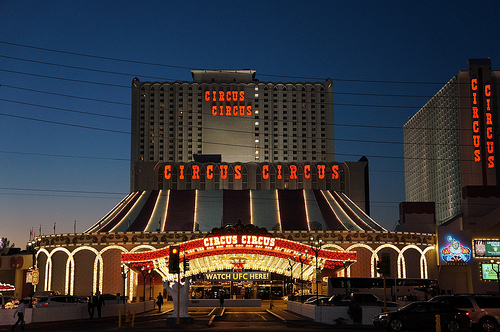 Post image for Sunset on Circus, Circus | Picture Las Vegas