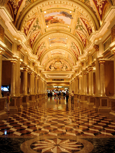 Post image for The Venetian Hallway | Picture Las Vegas