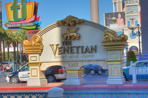 Post image for The Venetian Sign | Picture Las Vegas